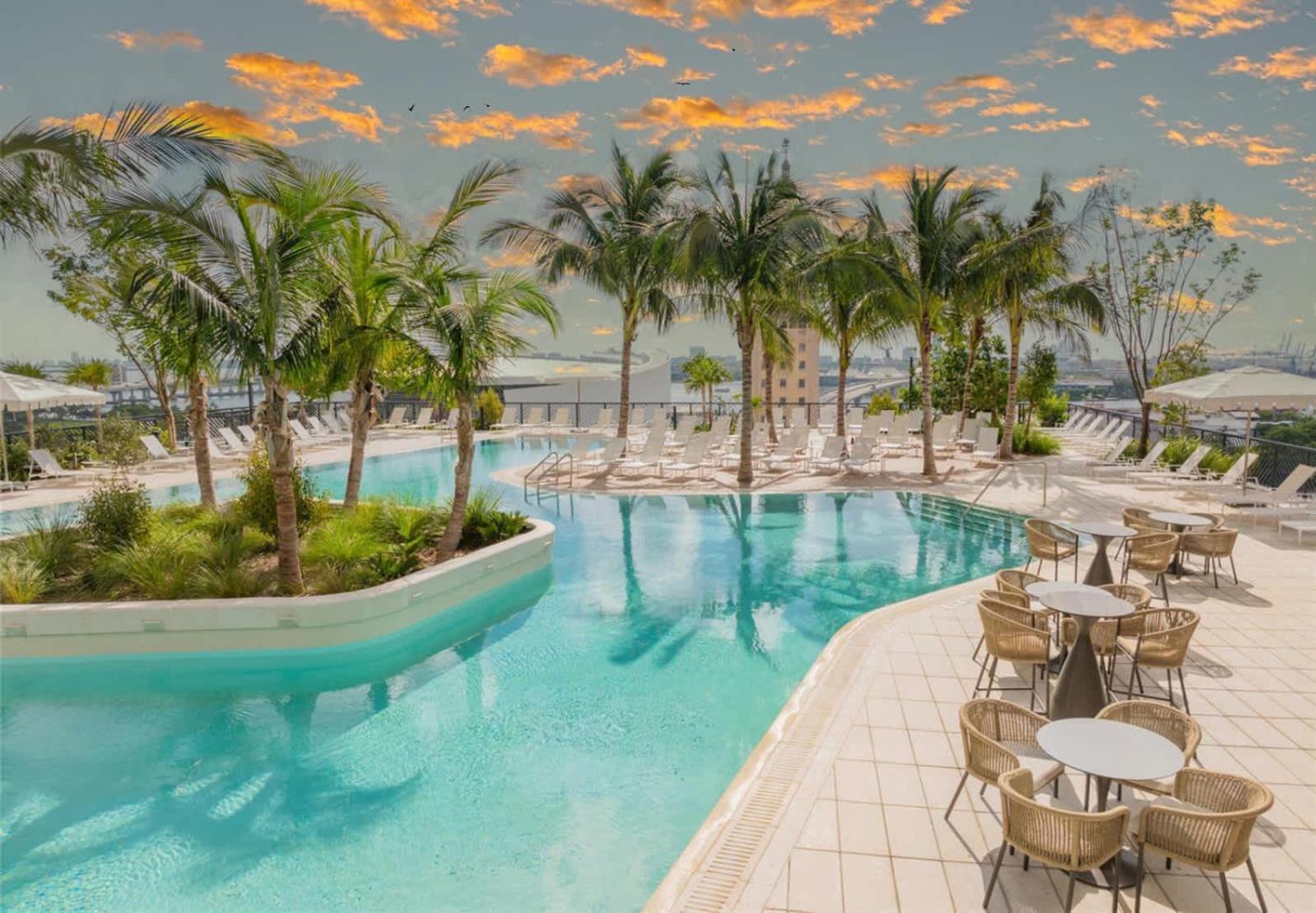 - Views Gym & Pool Appartamento *