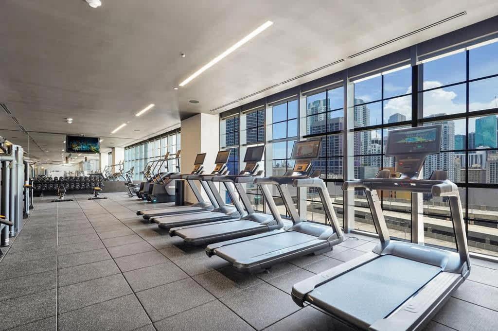 - Views Gym & Pool Appartamento *